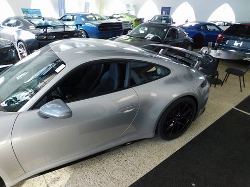 Used 2025 Porsche 911 Carrera T image 6