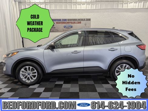 Used 2022 Ford Escape SE w/ Cold Weather Package image 1