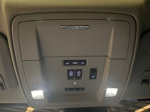 Used 2019 Chevrolet Silverado 3500 LTZ w/ Duramax Plus Package image 39