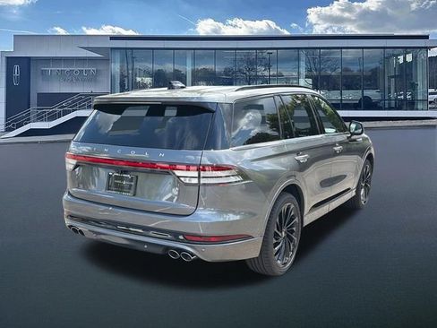 New 2027 Lincoln Aviator Reserve AWD/4WD image 8