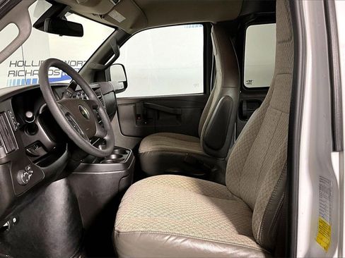 Used 2023 Chevrolet Express 3500 LT w/ LT Preferred Equipment Group image 19