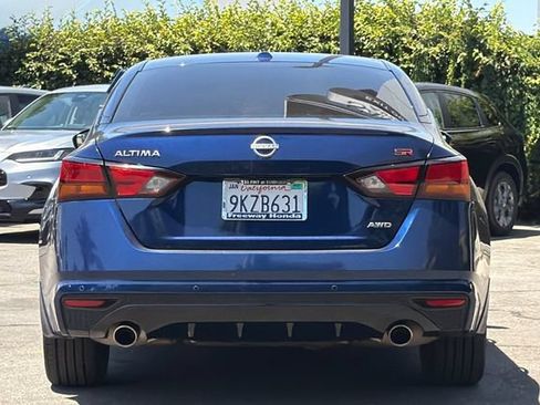 Used 2024 Nissan Altima 2.5 SR w/ SR Premium Package AWD/4WD image 5