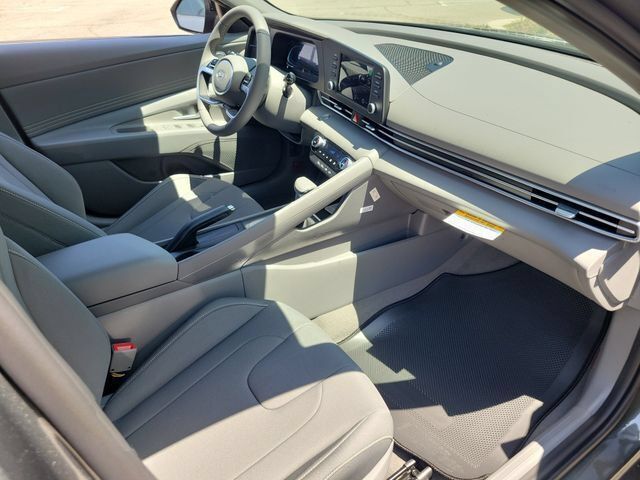 New 2026 Hyundai Elantra Sport FWD image 20