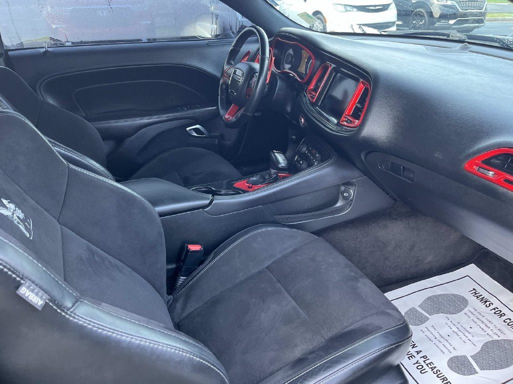 Used 2019 Dodge Challenger R/T Scat Pack w/ Shaker Package RWD image 13