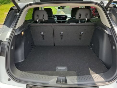 Used 2025 Buick Encore GX Sport Touring w/ Advanced Technology Package FWD image 6
