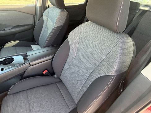 Certified 2023 Nissan Rogue SV FWD image 23