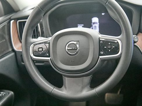 Used 2024 Volvo XC60 B5 Plus w/ Protection Package Premier AWD/4WD image 27