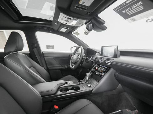 Certified 2025 Lexus IS 300 w/ Comfort Package RWD image 20