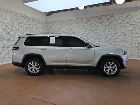 Used 2021 Jeep Grand Cherokee L Limited AWD/4WD image 6