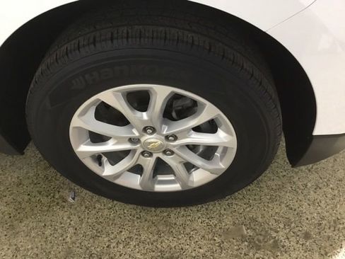 Used 2021 Chevrolet Equinox LT image 22