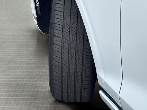 Certified 2026 Genesis GV70 2.5T AWD/4WD image 44
