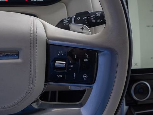 Used 2023 Land Rover Range Rover Long Wheelbase Autobiography image 21