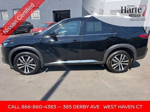 Certified 2025 Nissan Pathfinder Platinum w/ Cargo Package AWD/4WD image 5