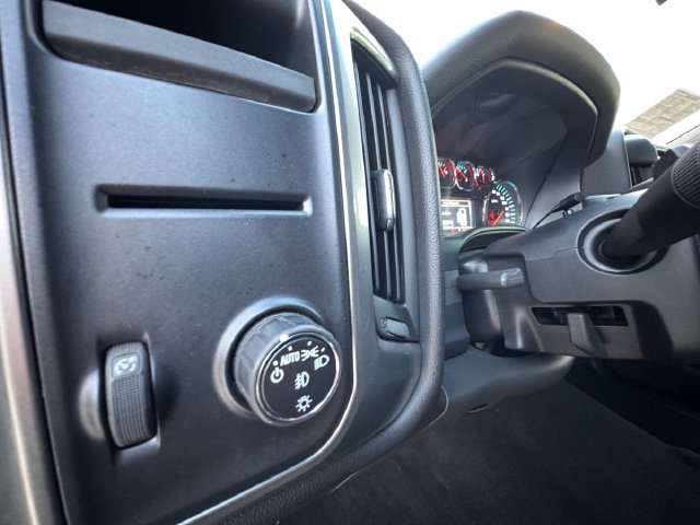 Used 2015 Chevrolet Silverado 1500 LT w/ Texas Edition, 1LT Trim RWD image 6