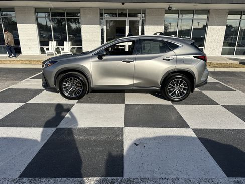 Used 2025 Lexus NX 250 FWD w/ Accessory Package (2T) image 1