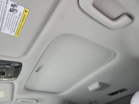 New 2026 Kia Carnival SX Prestige image 18