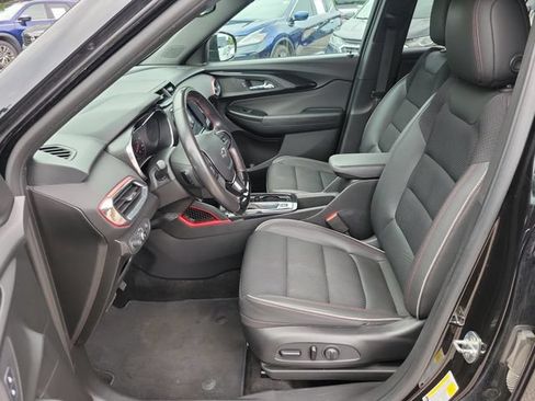 Used 2021 Chevrolet TrailBlazer RS w/ Convenience Package FWD image 19