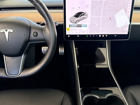 Used 2018 Tesla Model 3 Performance image 28
