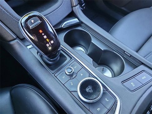 Certified 2022 Cadillac XT6 Premium Luxury w/ Platinum Package image 16