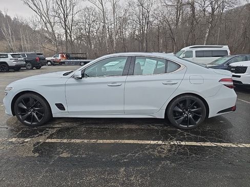 Used 2022 Genesis G70 3.3T w/ Sport Advanced Package image 6