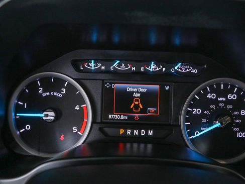 Used 2021 Ford F350 XLT w/ XLT Premium Package AWD/4WD image 16
