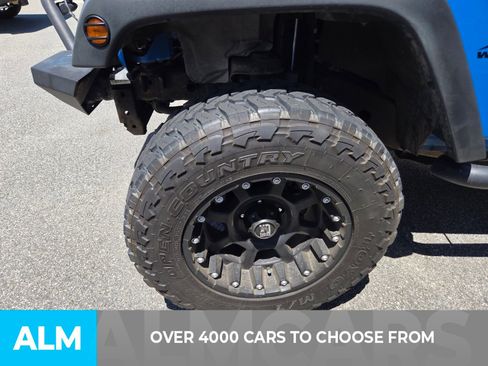 Used 2011 Jeep Wrangler Unlimited Sport AWD/4WD image 3