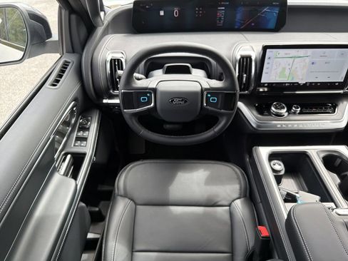 New 2026 Ford Expedition Max Platinum w/ Stealth Appearance Package image 15