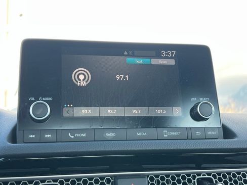 Used 2025 Honda Civic Sport image 32