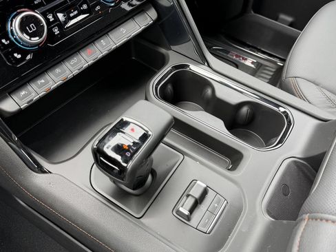 New 2026 GMC Sierra 1500 AT4 w/ Technology Package AWD/4WD image 7