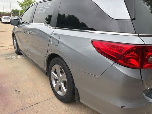 Used 2019 Honda Odyssey EX image 2