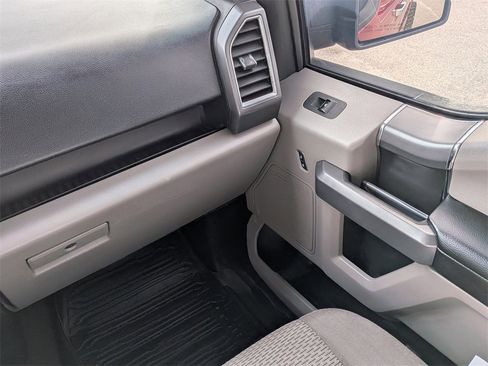 Used 2016 Ford F150 XLT w/ Equipment Group 302A Luxury image 17