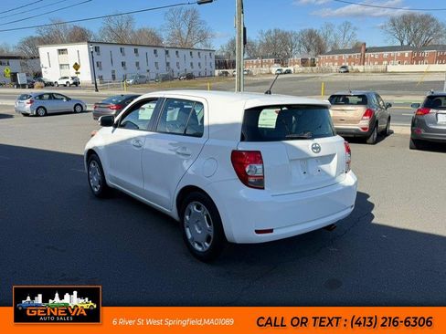 Used 2013 Scion xD image 7