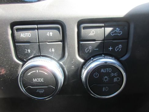 New 2026 GMC Sierra 2500 AT4 w/ AT4 Premium Plus Package AWD/4WD image 18