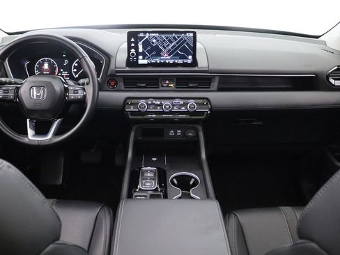 Used 2024 Honda Pilot Touring image 19