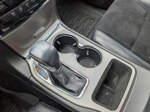 Certified 2022 Jeep Grand Cherokee Laredo X image 18