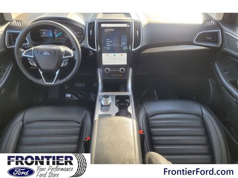 Used 2024 Ford Edge SEL w/ Convenience Package image 8