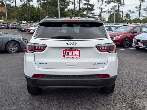Used 2024 Jeep Compass Limited AWD/4WD image 4