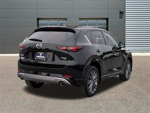 New 2025 MAZDA CX-5 Signature image 7