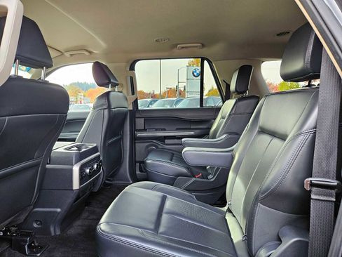 Used 2023 Ford Expedition Max XLT image 20