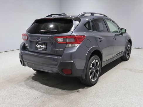 Used 2022 Subaru Crosstrek 2.0i Premium w/ Moonroof Package AWD/4WD image 2