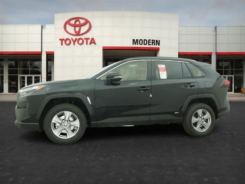 New 2025 Toyota RAV4 XLE image 8