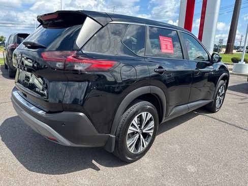 Certified 2023 Nissan Rogue SV AWD/4WD image 5