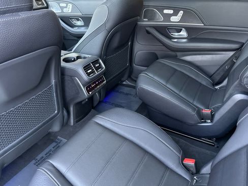 New 2026 Mercedes-Benz GLS 580 4MATIC image 11