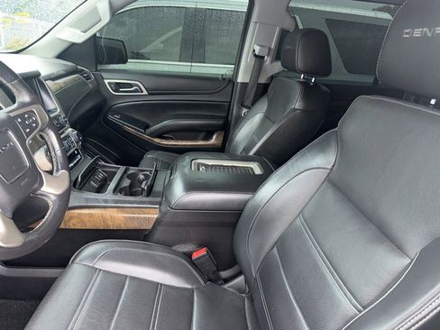 Used 2018 GMC Yukon XL Denali w/ Denali Ultimate Package AWD/4WD image 2
