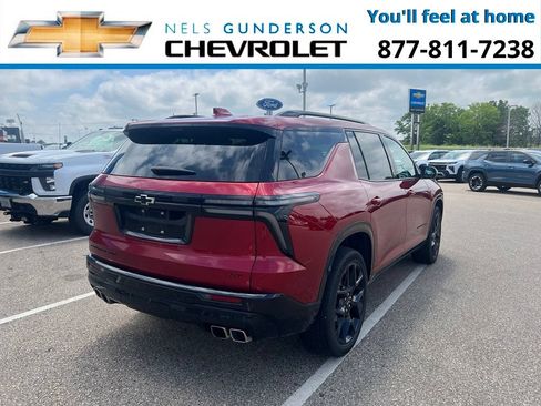 Used 2024 Chevrolet Traverse RS AWD/4WD image 3