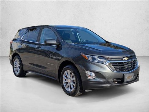 Used 2021 Chevrolet Equinox LT image 3
