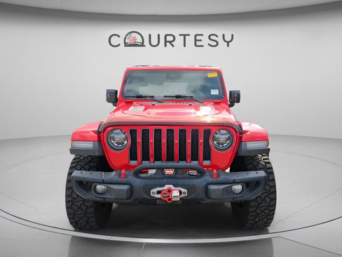 Used 2019 Jeep Wrangler Unlimited Rubicon AWD/4WD image 2