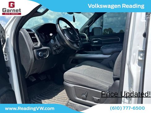 Used 2020 RAM 2500 Big Horn w/ Night Edition AWD/4WD image 8