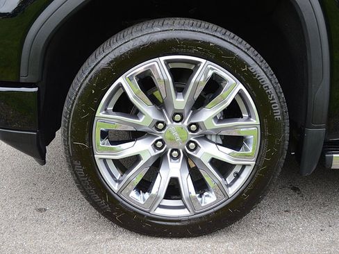 Used 2024 GMC Sierra 1500 Denali AWD/4WD image 9