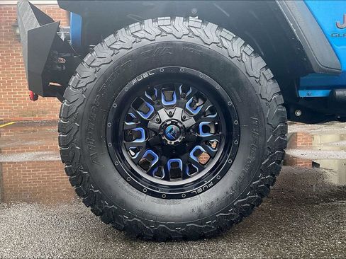 Used 2021 Jeep Gladiator Rubicon image 9